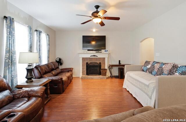 Image 7 of 25 For 4302 Swan Forest