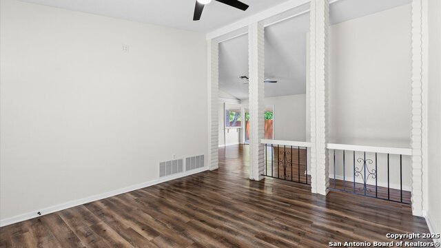 Image 11 of 30 For 5815 Freemans Farm St