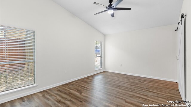 Image 16 of 30 For 5815 Freemans Farm St