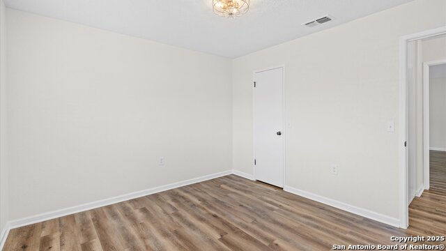 Image 23 of 30 For 5815 Freemans Farm St