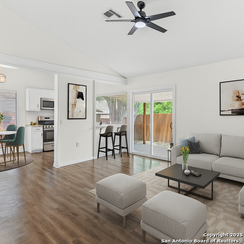 Image 8 of 30 For 5815 Freemans Farm St