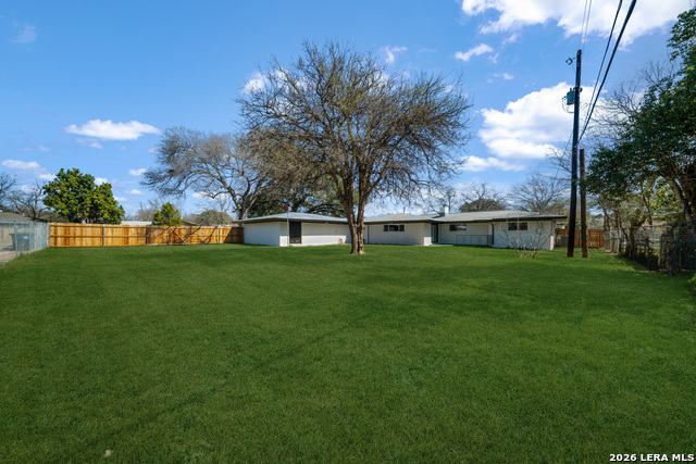 Image 24 of 30 For 192 Oriole  