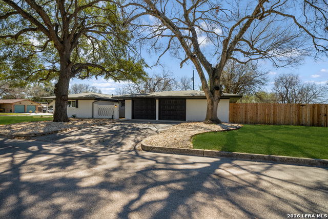 Image 28 of 30 For 192 Oriole  