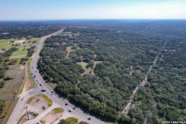 Listing photo id 8 for 8789 Fm 306  