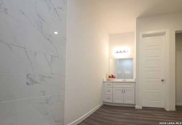 Image 29 of 33 For 203 Hatcher  