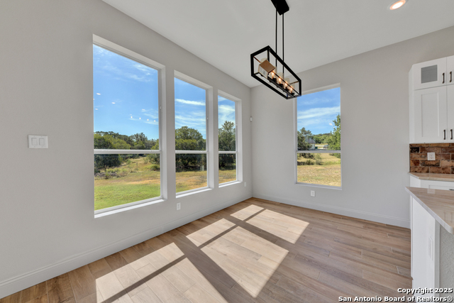 Listing photo id 10 for 105 River Bluff