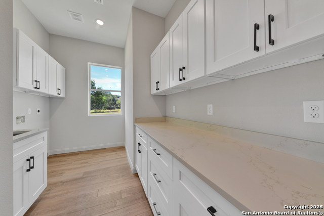 Listing photo id 14 for 105 River Bluff