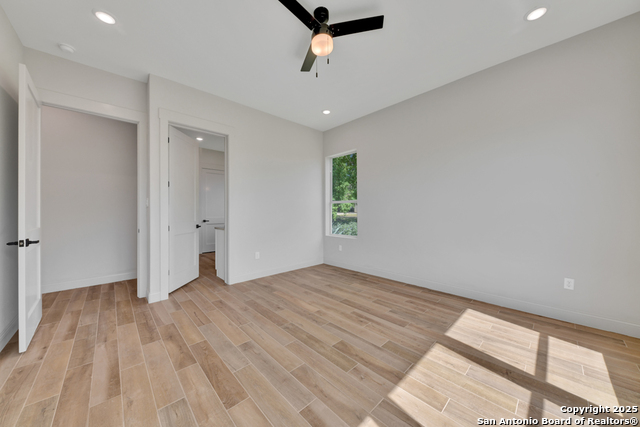 Listing photo id 17 for 105 River Bluff