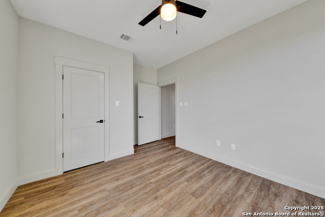 Listing photo id 29 for 105 River Bluff