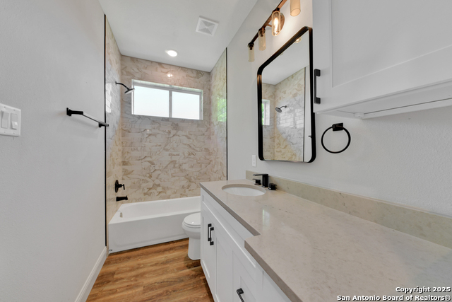 Listing photo id 31 for 105 River Bluff