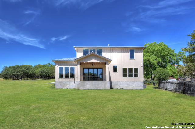 Listing photo id 36 for 105 River Bluff