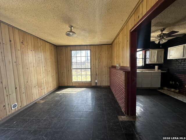 Image 10 of 15 For 237 Kelly St