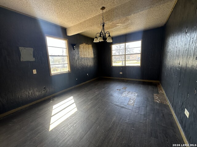 Image 5 of 15 For 237 Kelly St