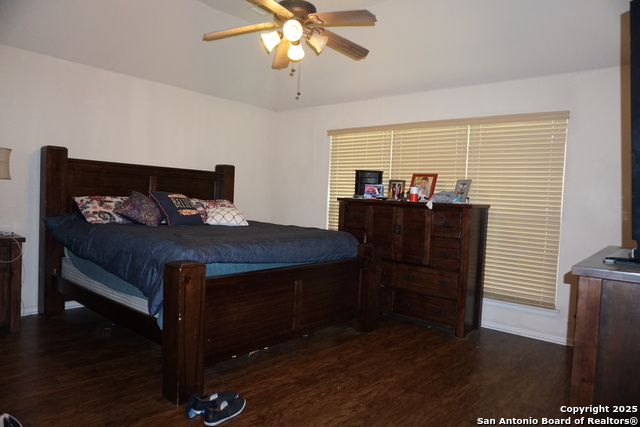 Image 9 of 17 For 22027 Dolomite