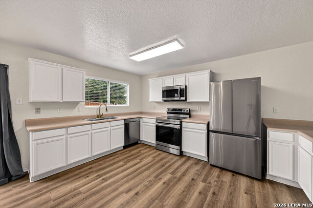 Image 10 of 32 For 9007 Tezel Point