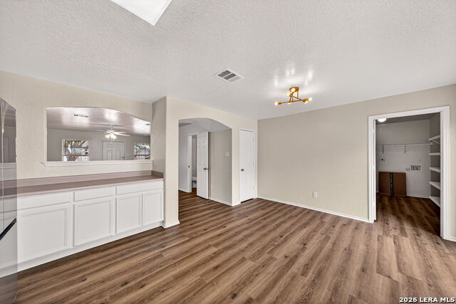 Image 12 of 32 For 9007 Tezel Point