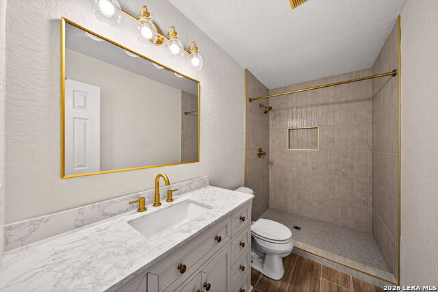 Image 21 of 32 For 9007 Tezel Point