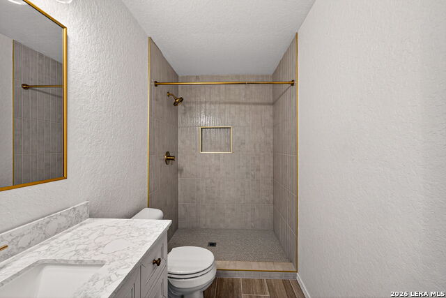 Image 22 of 32 For 9007 Tezel Point