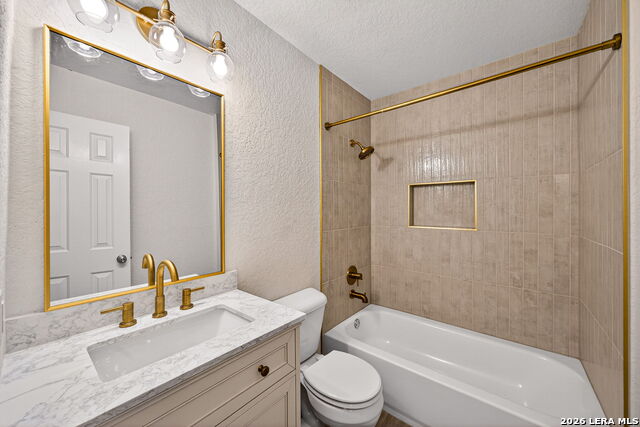 Image 26 of 32 For 9007 Tezel Point