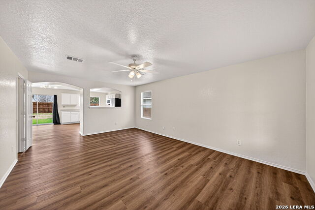 Image 6 of 32 For 9007 Tezel Point