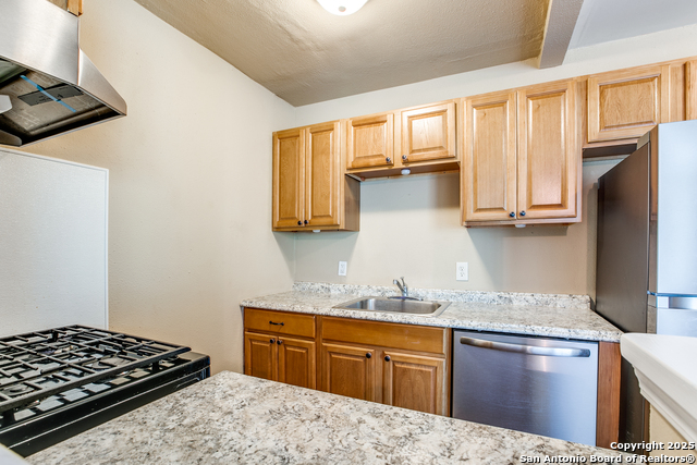 Image 8 of 12 For 216 Lucas St  8