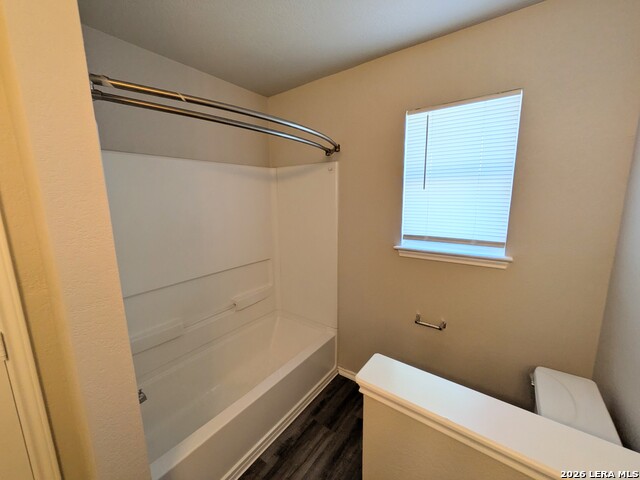 Image 37 of 39 For 4714 Roxio Dr