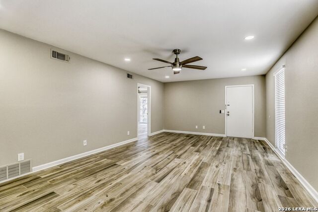 Image 4 of 27 For 8033 New Braunfels N # 100a