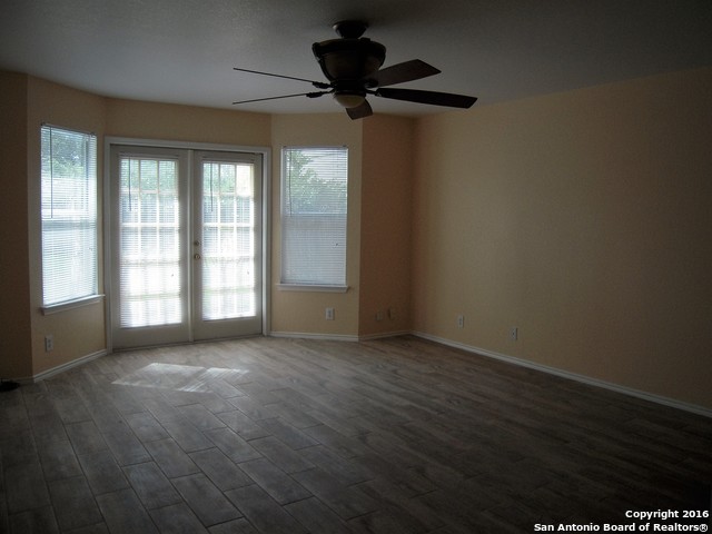 Image 15 of 25 For 4223 Whitney Green