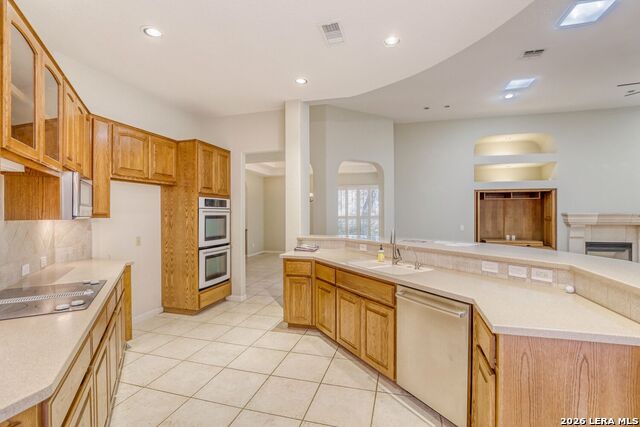 Image 12 of 25 For 34 Roseheart