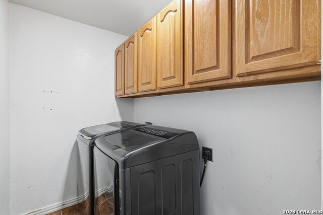 Image 19 of 26 For 2104 Geneva  