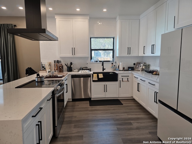 Image 22 of 28 For 511 Woodlawn Avenue E