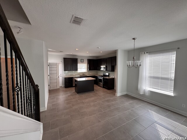 Image 6 of 30 For 5914 Akin Pl