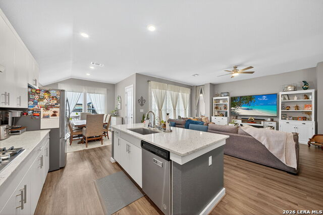 Image 11 of 27 For 2227 Quince Ave