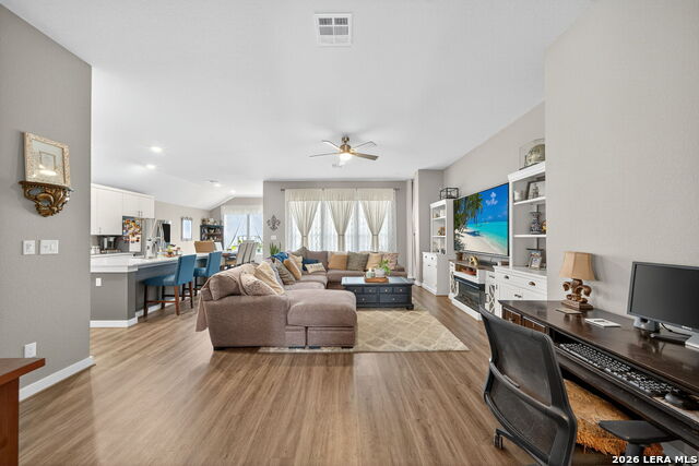 Image 7 of 27 For 2227 Quince Ave