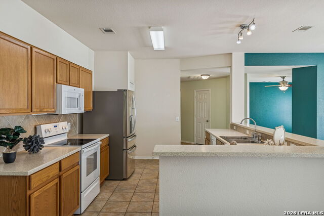 Image 29 of 34 For 10319 Grand Club