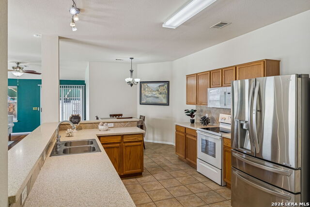 Image 4 of 34 For 10319 Grand Club