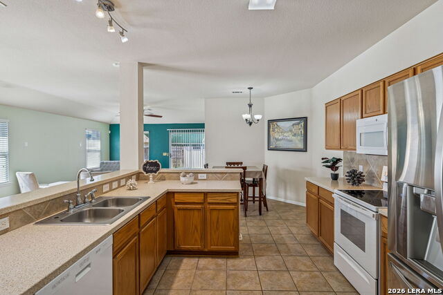 Image 5 of 34 For 10319 Grand Club