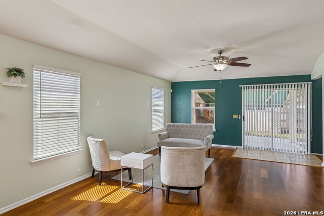 Image 7 of 34 For 10319 Grand Club