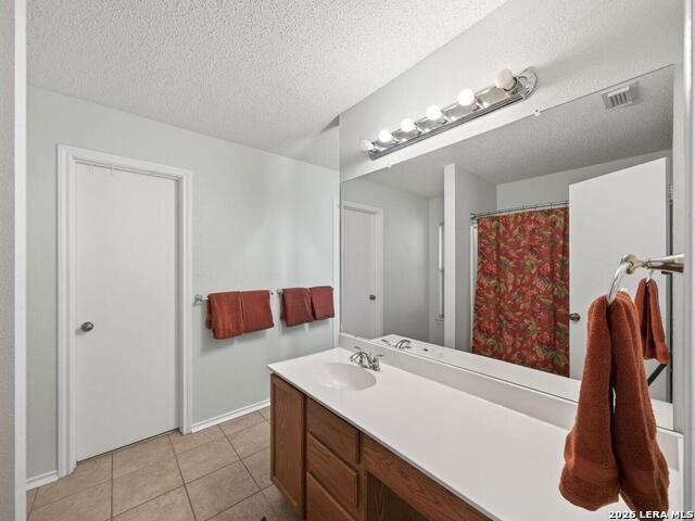 Image 26 of 30 For 2566 Ashley Oak