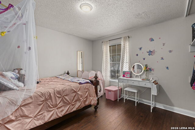 Image 27 of 37 For 1324 Klondike