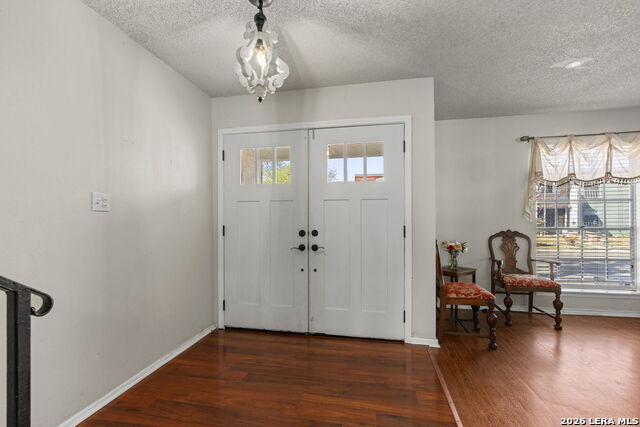 Image 4 of 37 For 1324 Klondike