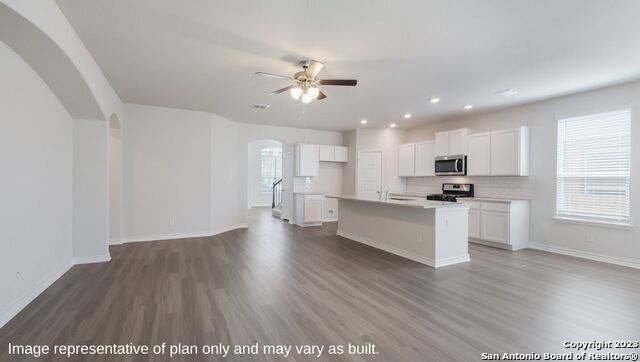 Image 10 of 54 For 4813 Coral Bluffs