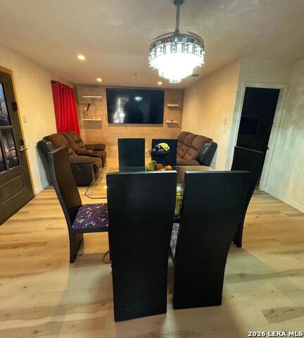 Image 5 of 13 For 2814 Mosscircle Dr.