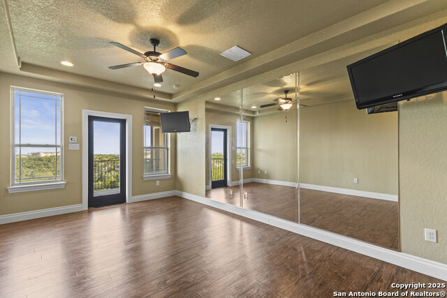 Image 35 of 64 For 8514 Terra Mont