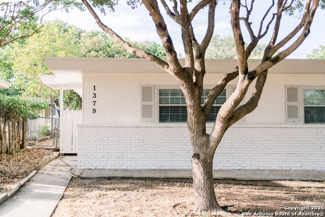 Details for 1379 Oblate Dr, San Antonio, TX 78216