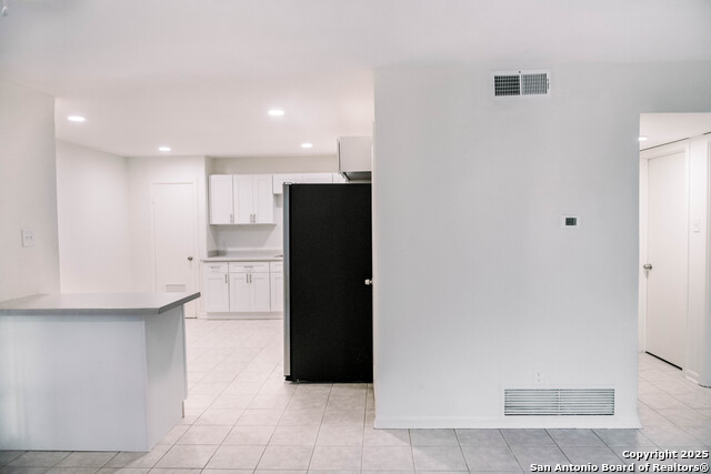 Image 16 of 29 For 1379 Oblate Dr