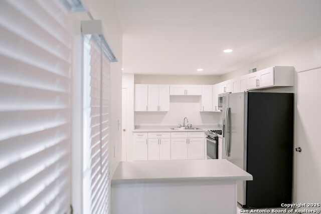 Image 17 of 29 For 1379 Oblate Dr