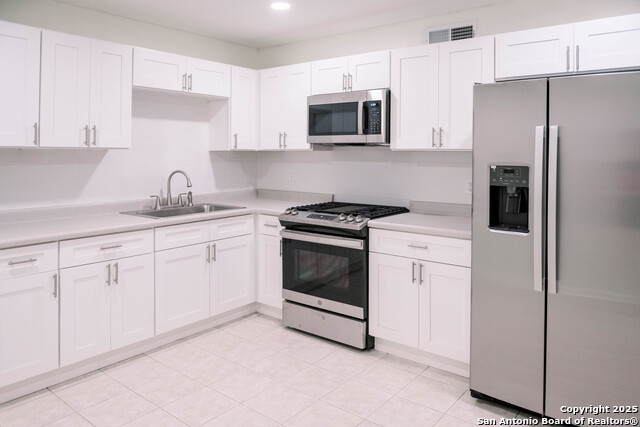 Image 19 of 29 For 1379 Oblate Dr