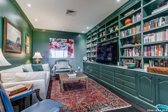 Image 4 of 14 For 200 Patterson  Apt 700a