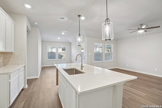 Image 12 of 50 For 9923 Medicine Hat